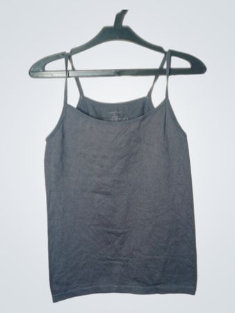 Essentials Black Spaghetti-Träger-Camisole