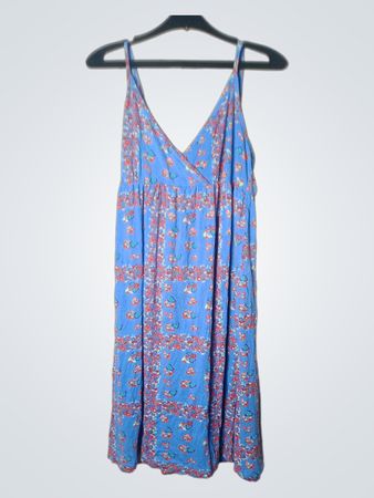 Maxikleid mit blauem Blumenmuster