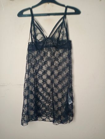 Schwarzes Spitzen-Babydoll