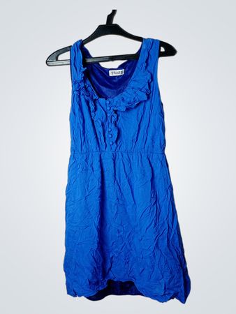 Blaues Rüschenskleid