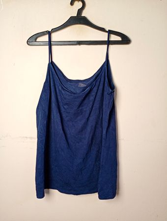 Mein Basic von Camateu marineblaues Trägeroberteil
