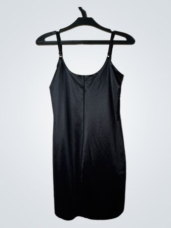Schwarzes Slipkleid