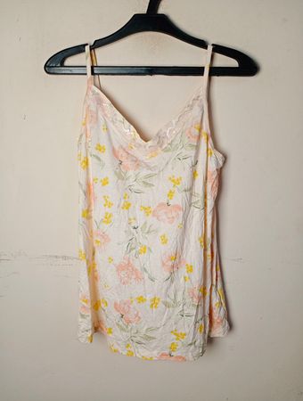 CHANGE BY CHANGECITY Floral Lace Trim Cami Top