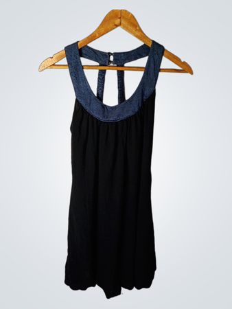 Schwarzes Tanktop mit Denim-Besatz