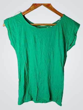 Grünes T-Shirt