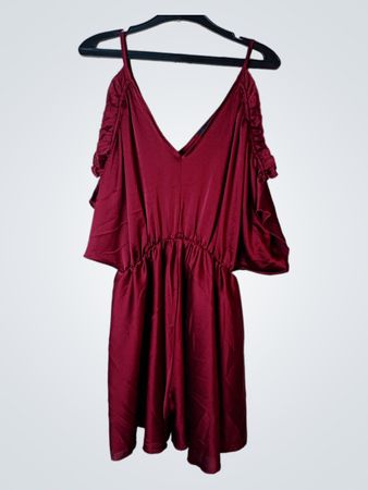 Jugend burgunderfarbener Cold-Shoulder-Overall