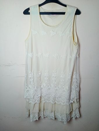 Choklate ärmelloses Spitzenkleid