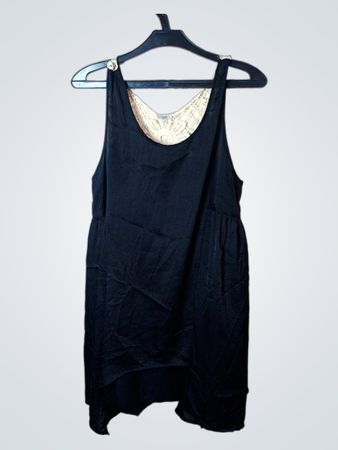 OVS Schwarzes Kleid mit Häkelkragen