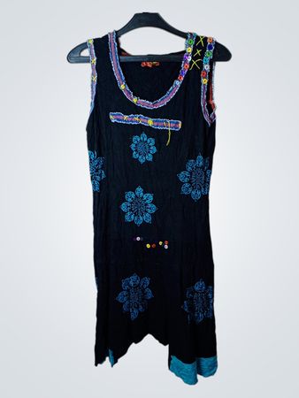 Corine Schwarzes Ärmelloses Kleid mit Blauem Blumenmuster