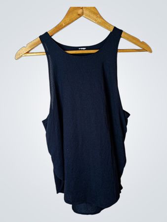 Fabletics Schwarzes Rippen-Top