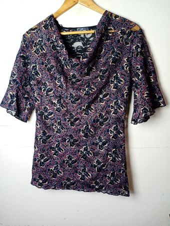 Alusi Damen Schwarzes Blumen-Lace-Top