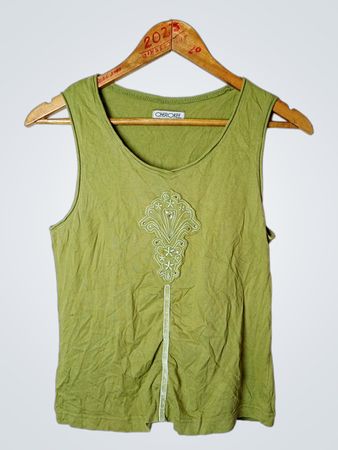 Grünes Tanktop mit besticktem Detail