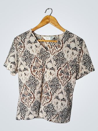 TIGI Wear Printed Short Sleeve Top