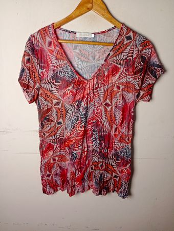 Rose Bud Damen V-Ausschnitt Bedrucktes Top