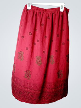 Tradition Roter Paisley-Musterrock
