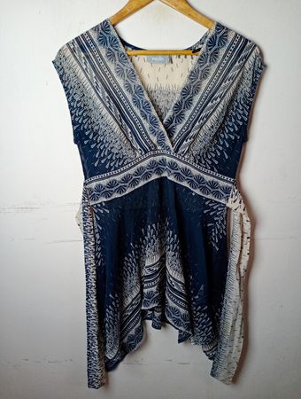 Wallis Damen Blaue/Weiße Druck V-Ausschnitt Tunika