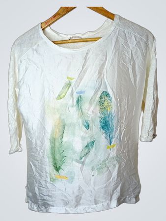 CAMAIEU weißes T-Shirt mit Federdruck