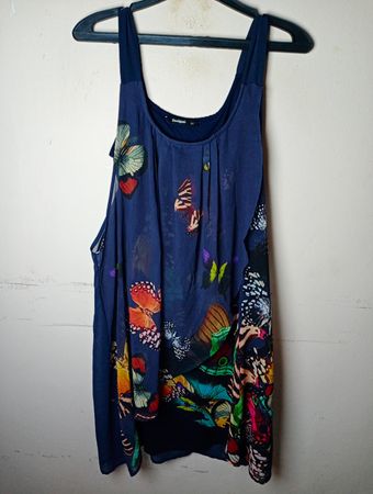 Desigual Schmetterlingsdruck ärmelloses Kleid