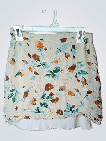 Tzi Floral Print Rock