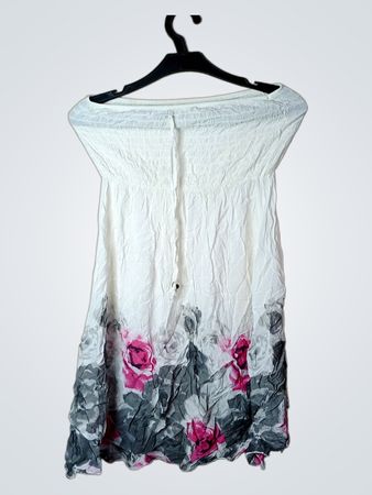 Schneeweißes trägerloses Kleid mit Blumenmuster