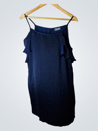 Marineblaues Rüschkleid