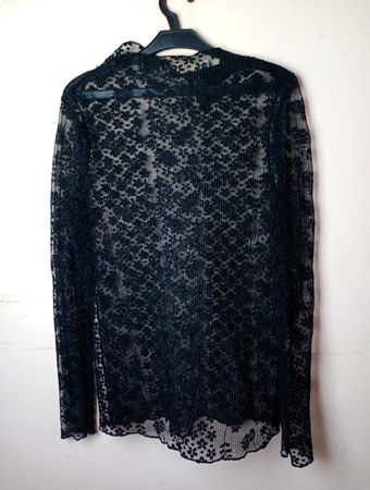 NÜMPH Schwarzes Spitzenlangarmshirt