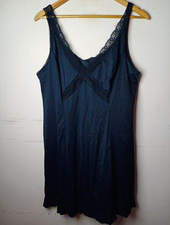 Schwarz Spitzenbesatz Unterkleid