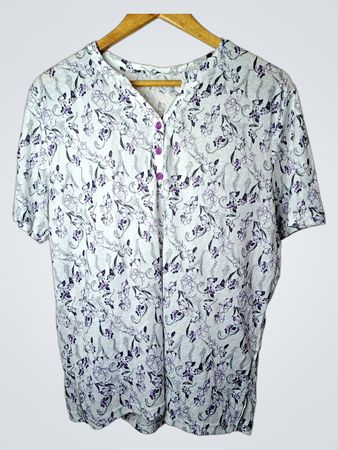 Weißes T-Shirt mit lila floralem Druck
