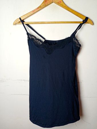 LINDEX Schwarzes Spitzenband-Cami