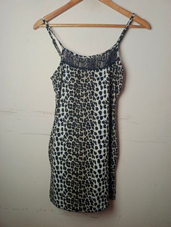 Zea Collection Leopard-Print Nachthemd mit Spitzenbesatz