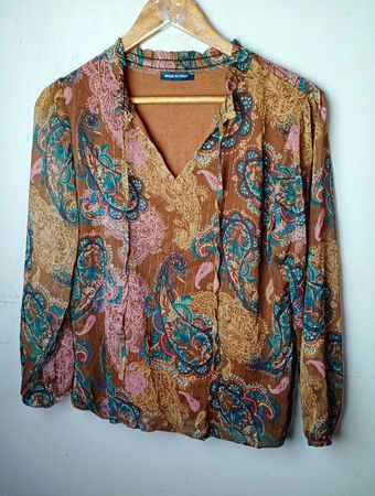 Braune Paisley-Muster-Bluse
