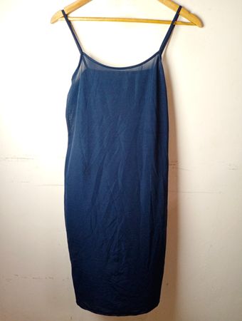 Marineblaues Slipkleid