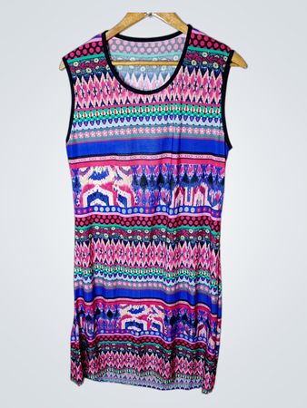 Ärmelloses bedrucktes Kleid