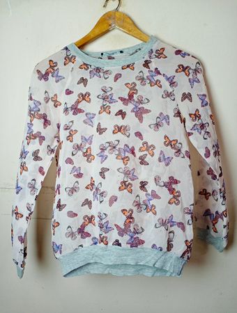 Atmosphere Schmetterlingsdruck Sweatshirt