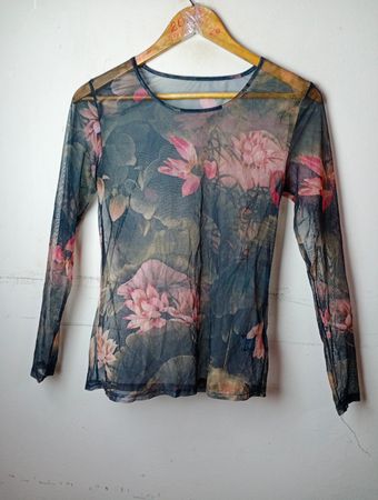 Sisters Point VINNI-02 Mesh Floral Print Langarmshirt