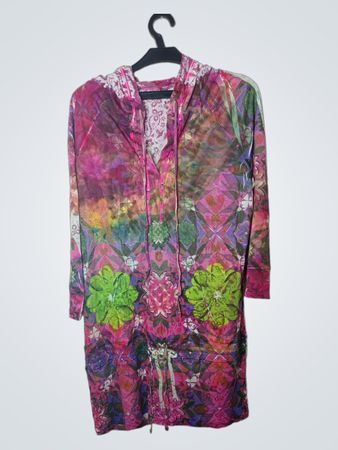 Kapuzenkleid mit Blumenmotiv