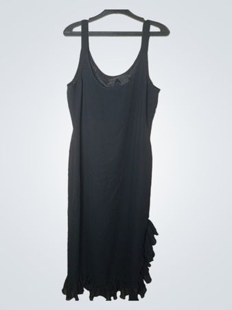 Schwarzes Rüschkleid