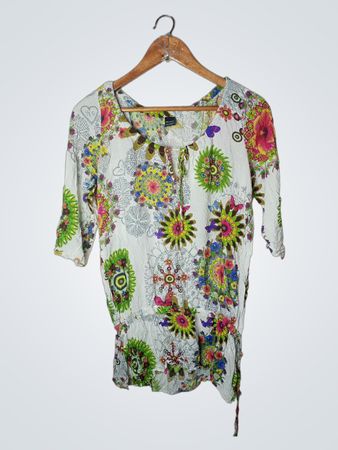 Weiße Viskose-Tunika mit Blumenmuster