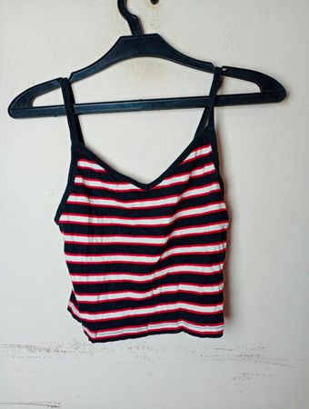 FB Sister Gestreiftes Crop Tank Top