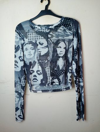 Mesh Langarm-Oberteil mit Collage-Druck