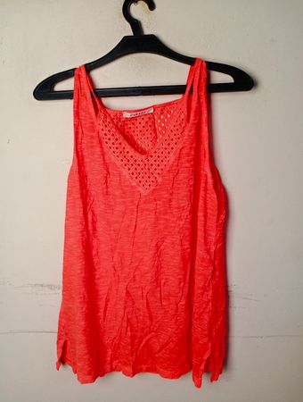 CAMAIEU Orange Top mit Häkelbesatz