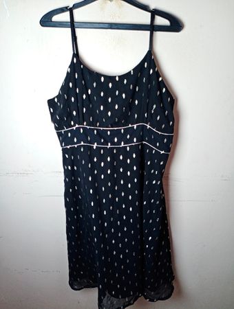 RIU PARIS Schwarzes Kleid mit silbernem Diamantmuster