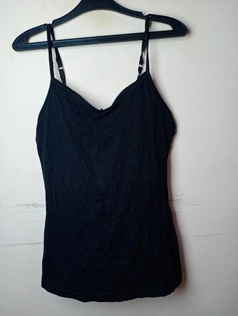 Schwarzes Cami-Top