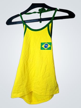Gelbes Tanktop mit Brasilien-Flagge und "BRASI"-Text