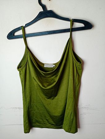 Grüne Spaghetti-Träger-Camisole