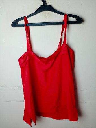 Rotes Cami-Top