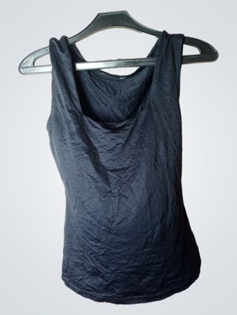 Schwarzes Tanktop