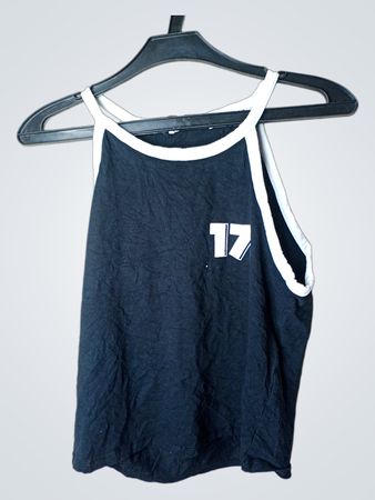 FB Sister Schwarzes Tanktop mit "17" Grafik