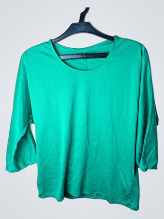 Grünes 3/4-Ärmel-Shirt