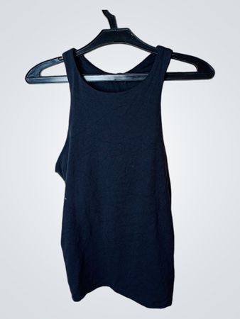 Schwarzes Tanktop